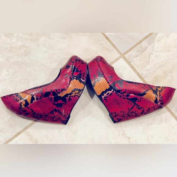 🐾🐆Aldo Animal Print platform Wedge Heels 🐆🐾 - Picture 3 of 15